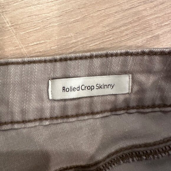 JESSICA SIMPSON ROLLED CROPPED SKINNY GRAY JEANS SIZE 10/30 - Picture 6 of 8